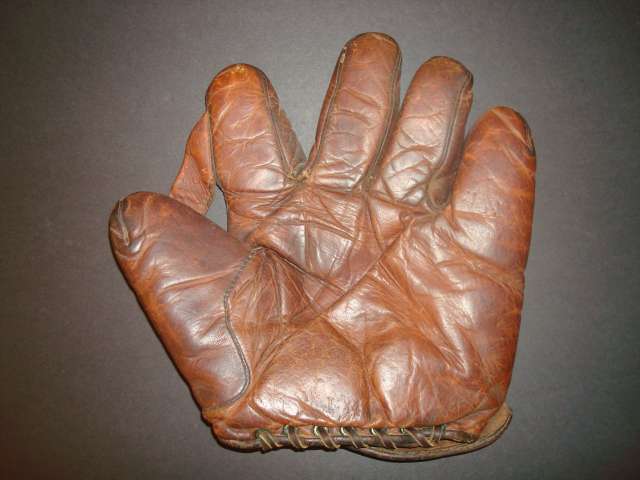 Rawlings 1 Inch Web Front