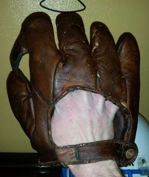 Rawlings 1 Inch Web Lefty Back