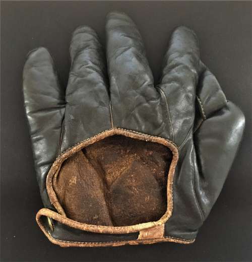 Rawlings B425 1 Inch Web Owned by Walter Bernardt Back