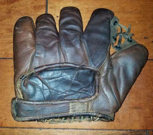 Rawlings Grommet Web Back
