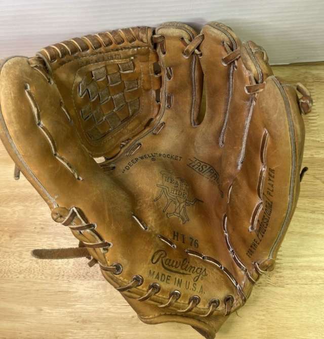 Rawlings HT76 Front