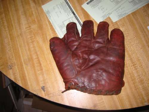 A.J. Reach 1 Inch Web Burgundy Front