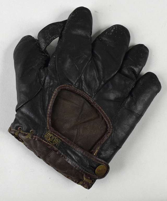 A.J. Reach 1 Inch Web Lefty Black Back