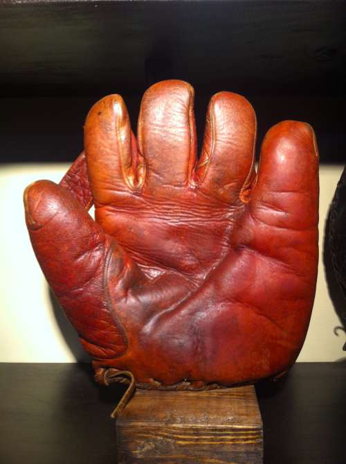 A.J. Reach 1 Inch Web Maroon Front