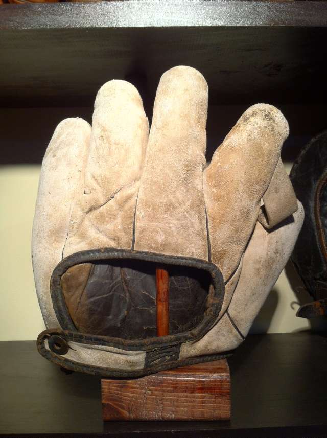 A.J. Reach 1 Inch Web White Back