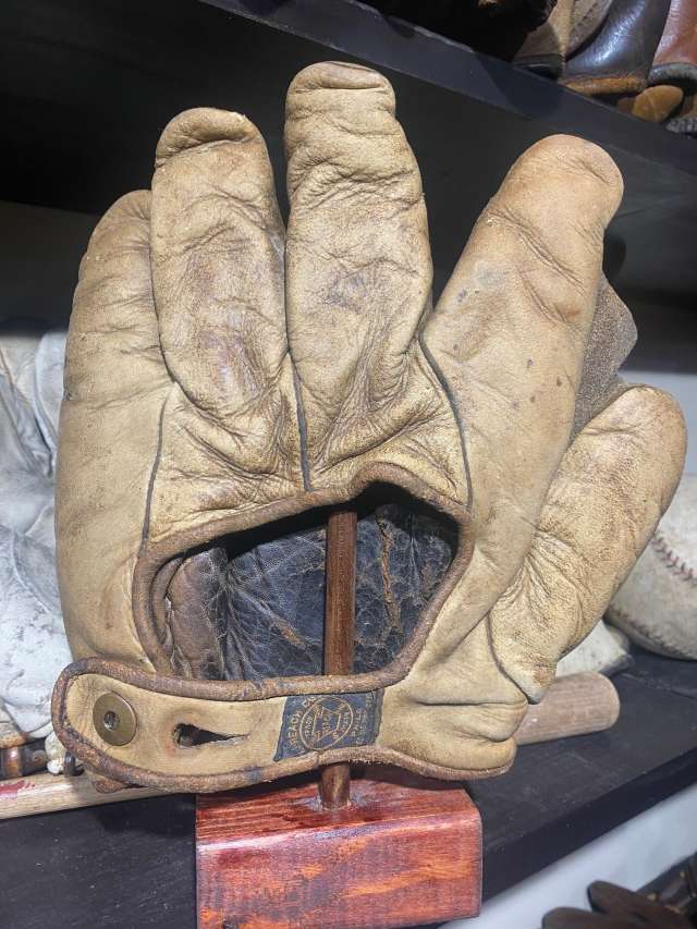 A J Reach Full Web Back Aaron