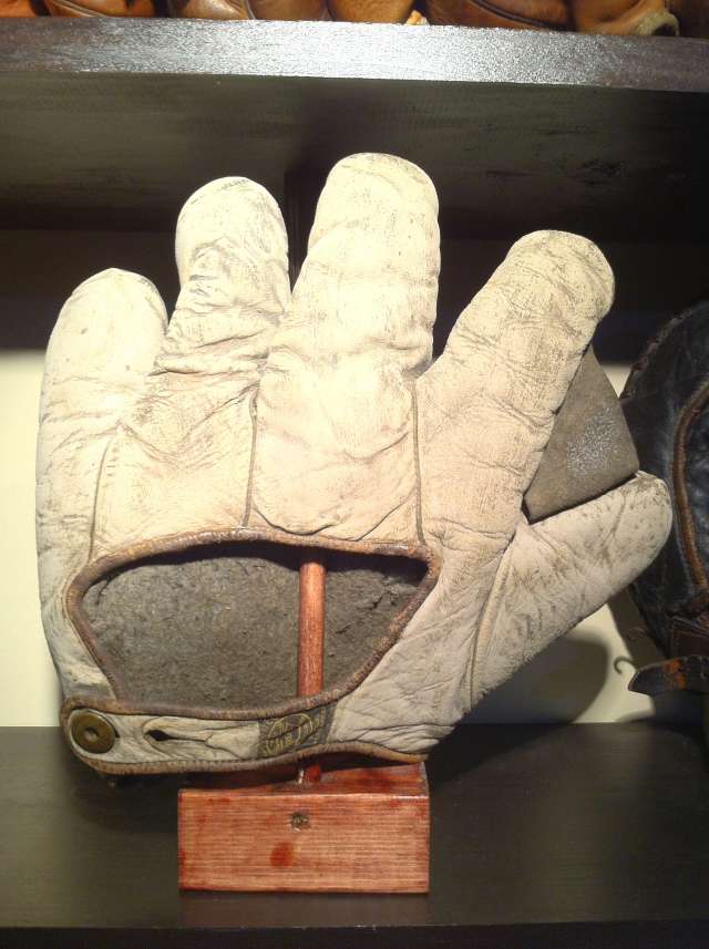 A.J. Reach Full Web Light Back