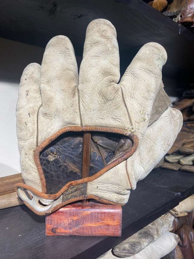 A.J. Reach Full Web White Back