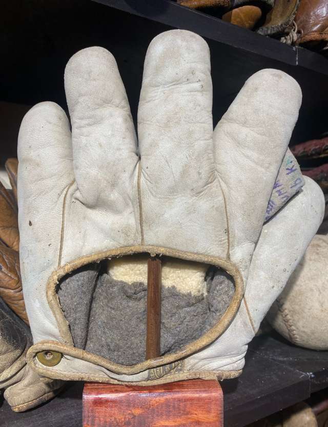 A.J. Reach Full Web White Back