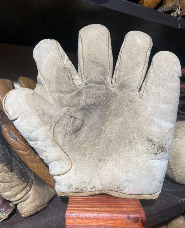 A.J. Reach Full Web White Front