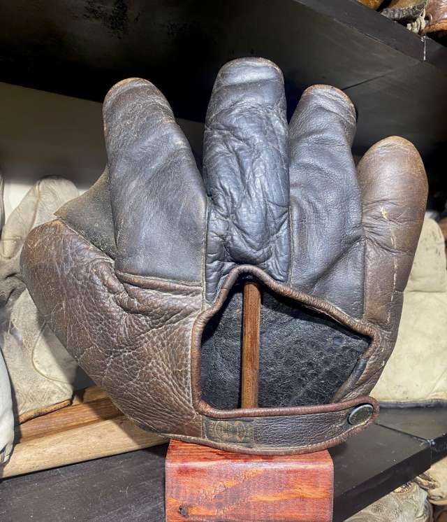 A.J. Reach Two Tone Full Web Lefty Back