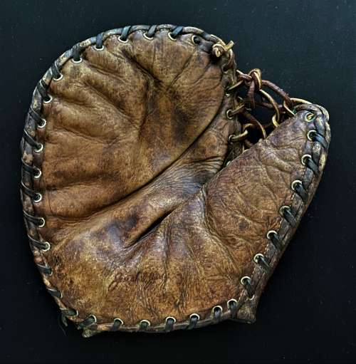 Joe Judge Reach Basemitt Front