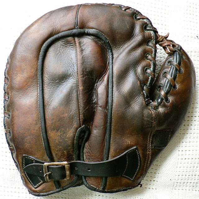 Joe Kuhel A.J. Reach Basemitt Back
