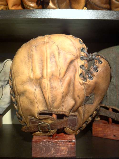 Reach Basemitt Brown Back
