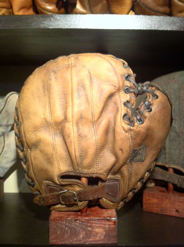 Reach Basemitt Brown Back