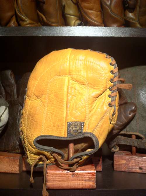 Reach XR Scholastic Basemitt Back