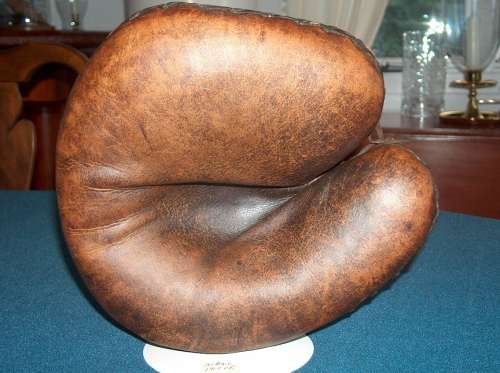 A.J. Reach Catchers Mitt Lefty Front