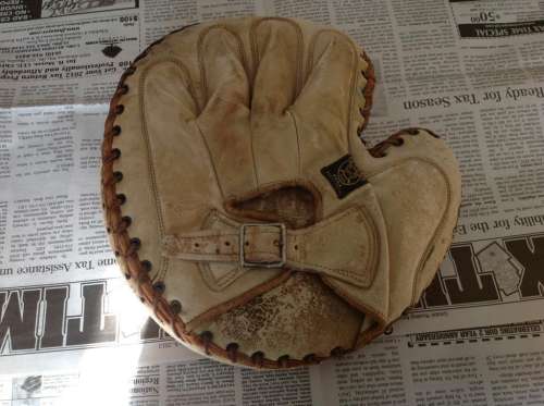 A.J. Reach White Catchers Mitt Back