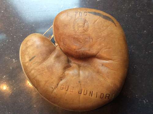 Reach 70C Junior League Catchers Mitt Front