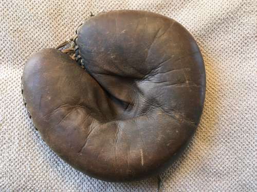 Reach Two Tone Catchers Mitt Front