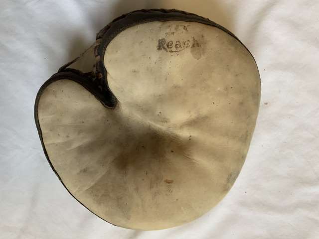 Reach White Face Catchers Mitt Front