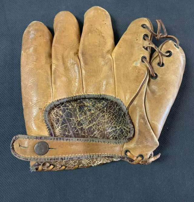 Dizzy Dean Reach Back