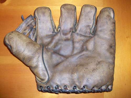 Odell Hale Reach AW Front