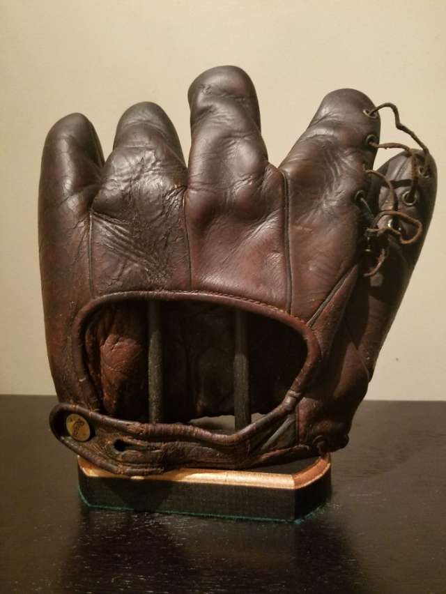 Reach Laced Web Back