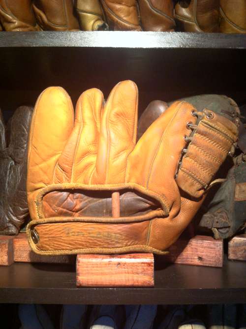 Walter Cazen Reach, Wright & Ditson 2523 Back