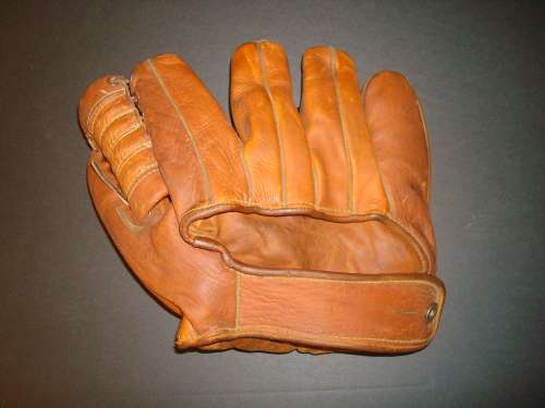 Walter Cazen Reach, Wright & Ditson 2523 Back