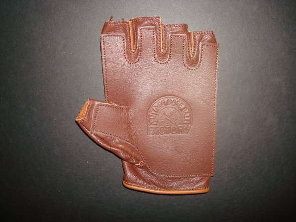 Vintage Baseball Factory Albert G. Spalding Fingerless Glove Front