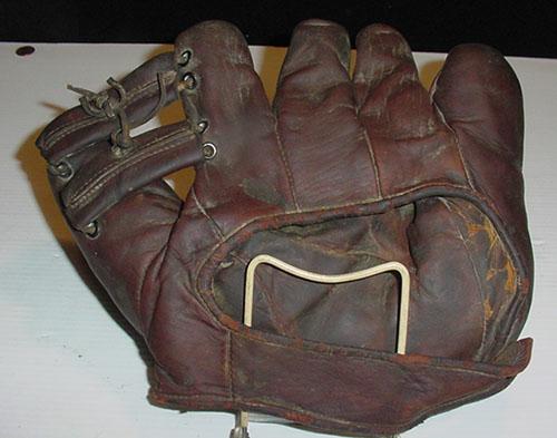 Ripon Lefty Glove Back