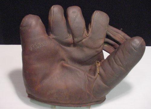 Ripon Lefty Glove Front