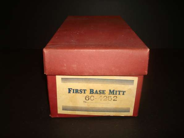 Marathon 60-4232 Major League Claw Model Mitt & Box