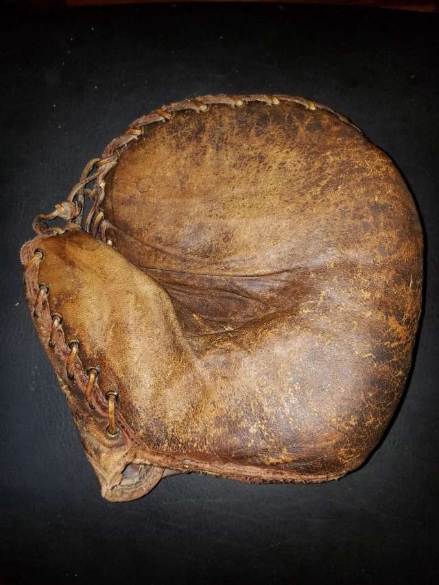 Schmelzers Basemitt Front