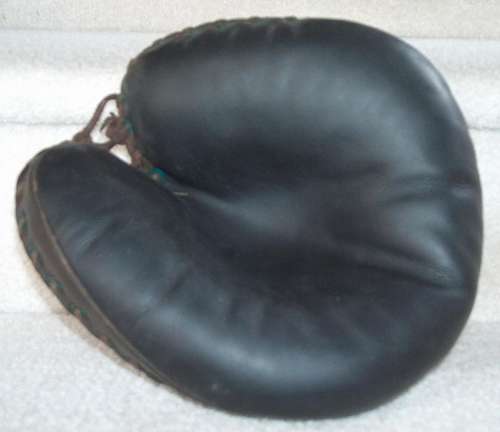 Schmelzer's Black Catchers Mitt Front