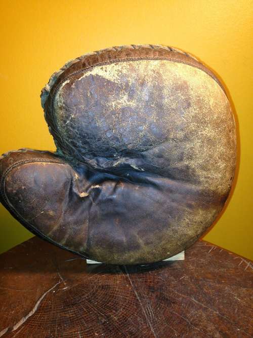 Schmelzers Catchers Mitt Front