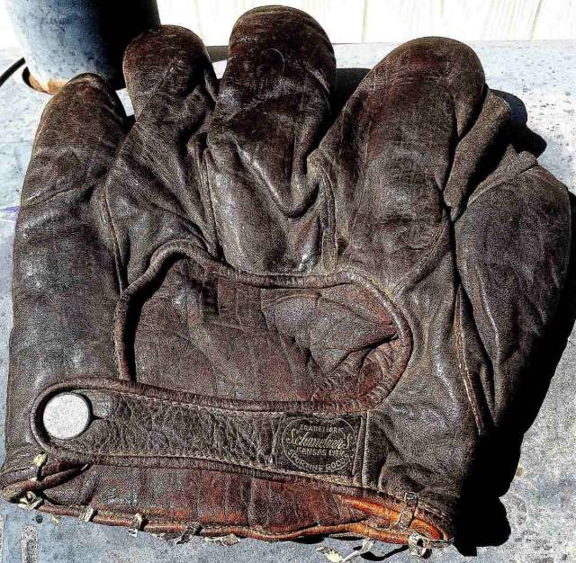 Schmelzers Full Web Back