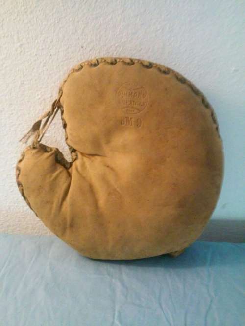 Simmons American BM9 Basemitt Front