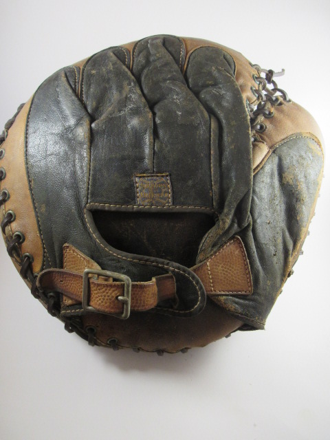 Simmons Catchers Mitt Back