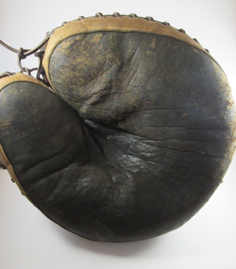 Simmons Catchers Mitt Front