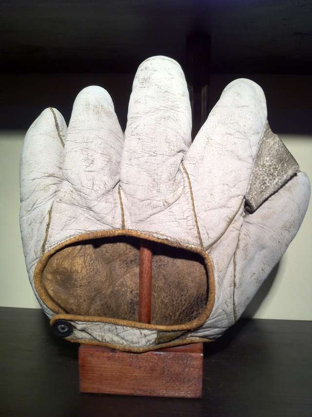 Simmons Full Web White Back