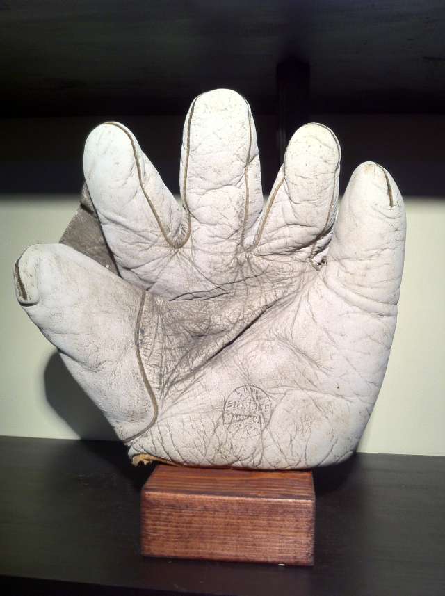 Simmons Full Web White Front