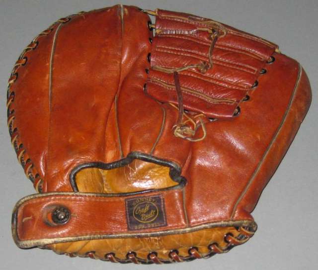 Sonnett SBM Softball Mitt Back