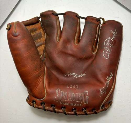 Al Dark Spalding 1041 Front