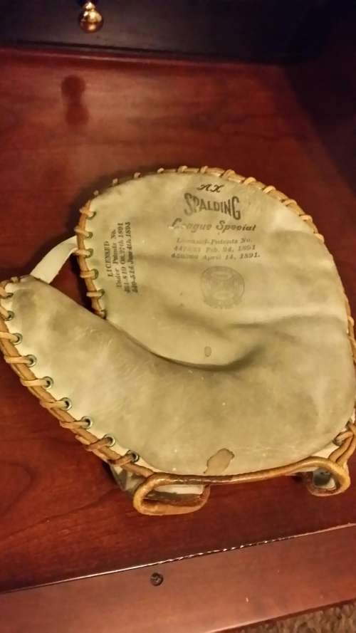 Spalding AX Basemitt Front