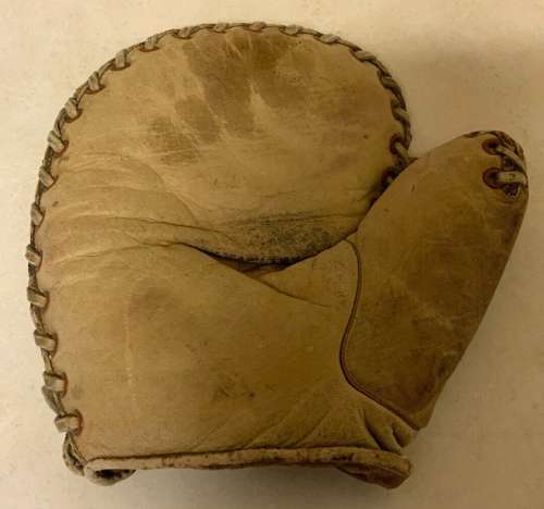 Spalding AXP Basemitt Front