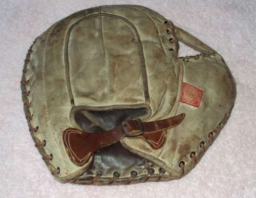 Spalding AXP World Series Model Basemitt Back