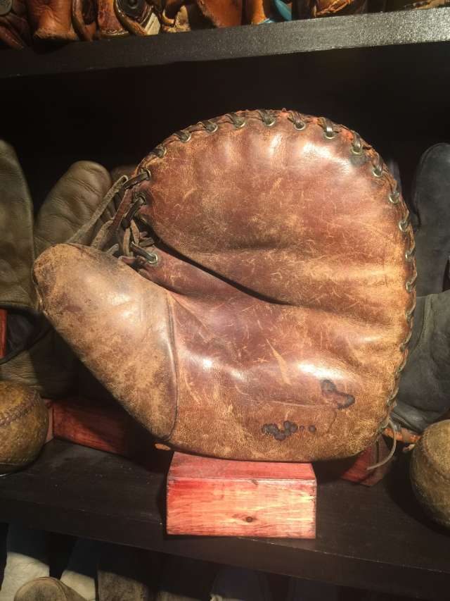 Spalding Basemitt Front