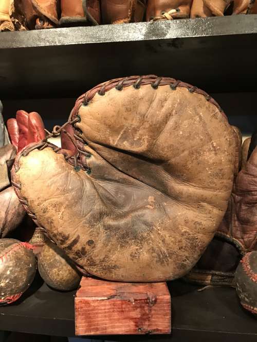 Spalding CX Basemitt Front